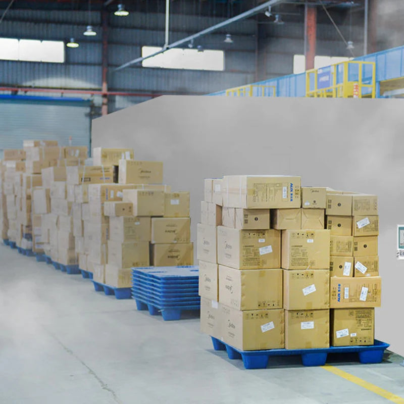 Nine-Foot Blow Molding Plastic Pallet HDPE 4-Way Entry, 1200x1200x150mm Heavy Duty Pallet 3 Ton Dynamic 5 Ton Static Load